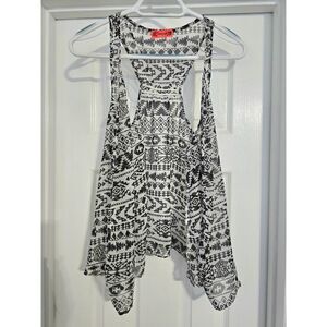 NWOT Women's Be Spoiled Sleeveless Asymmetric Cardigan/Vest Size M